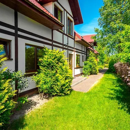 Morskie Ul. Azaliowa * 罗威